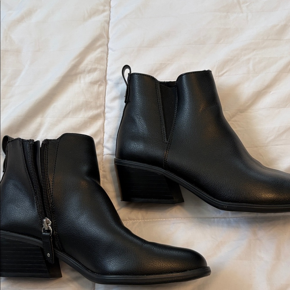 Dr. Scholl's Black Leather Ankle Booties - Picture 2 of 3
